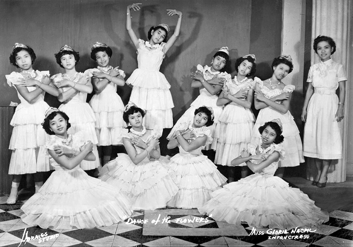 web.danceflowers1954.jpg